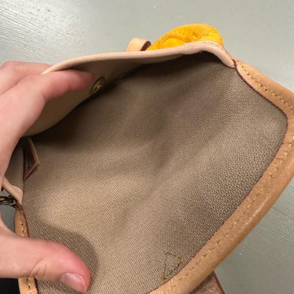 Vintage Dooney & Bourke mustard yellow wristlet - Picture 6 of 8